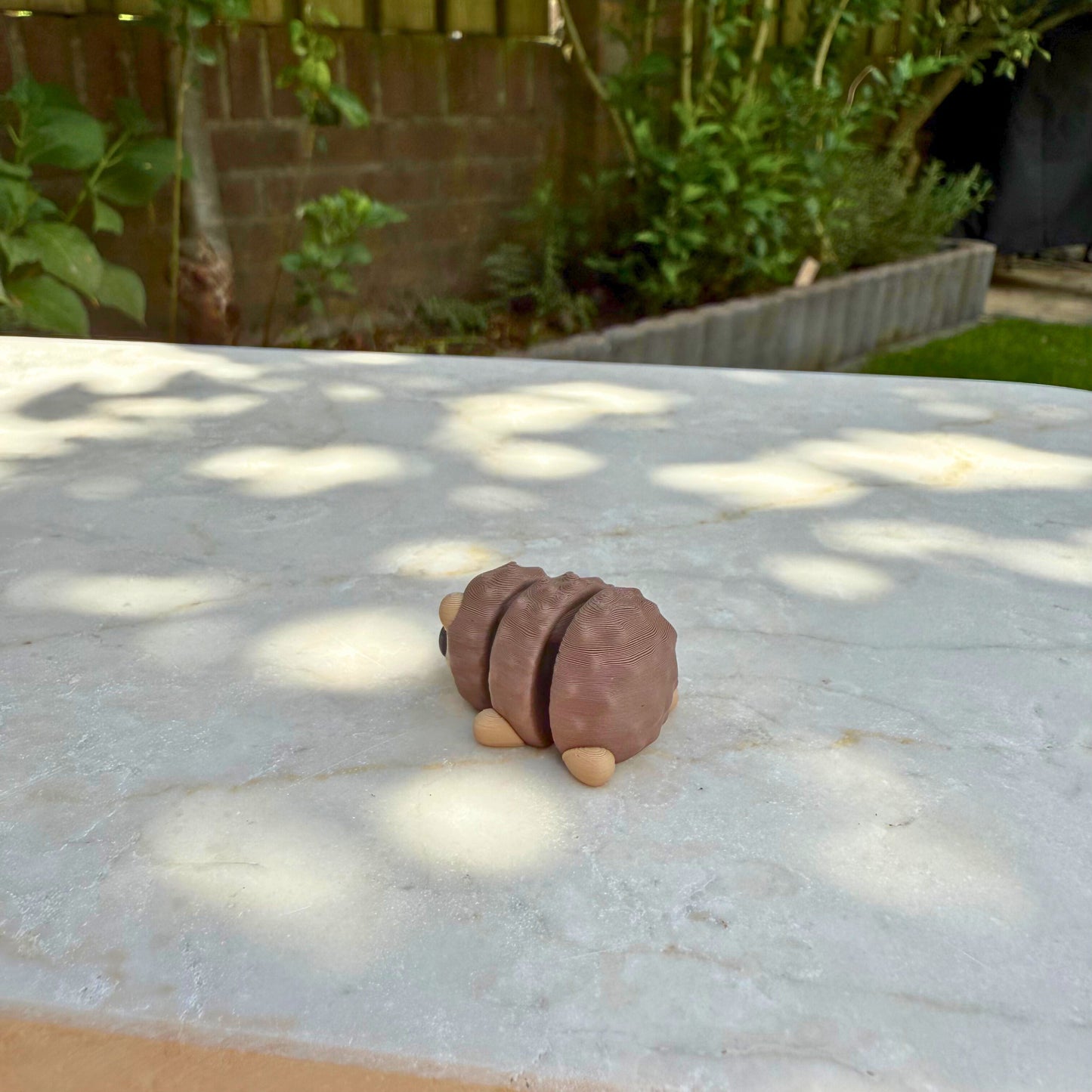 3D geprint flexibel baby egeltje van WereldjeMakers, duurzaam en veilig speelgoed voor kinderen.