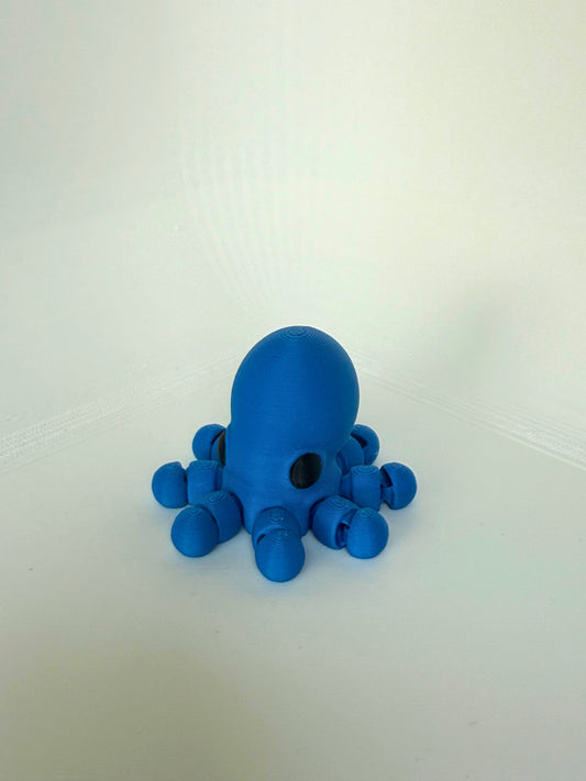 Kindvriendelijk speelgoed: blauwe baby octopus speelfiguur met beweegbare tentakels, voorkant