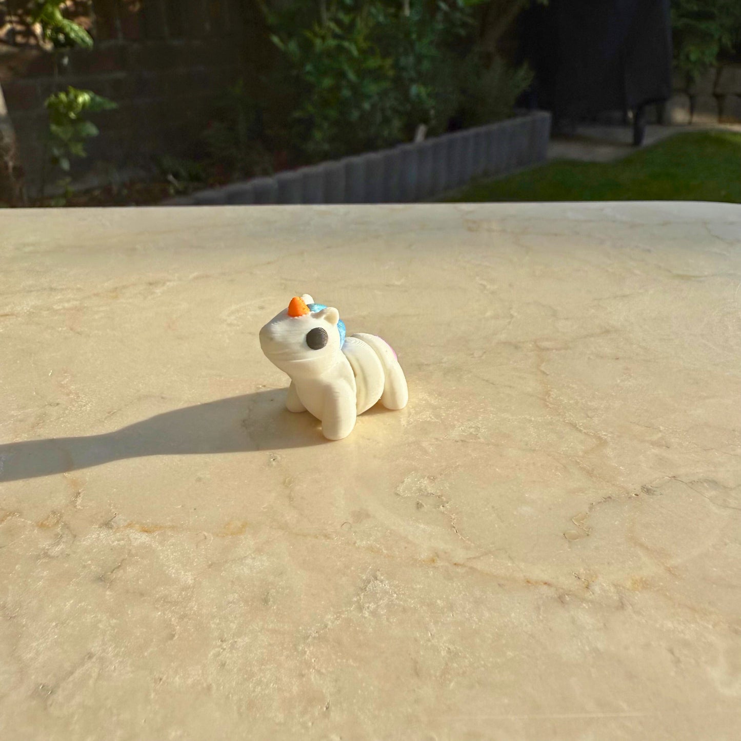 Witte 3D geprinte flexibele eenhoorn speelgoed, met hoorn en beweegbare poten, duurzaam PLA.